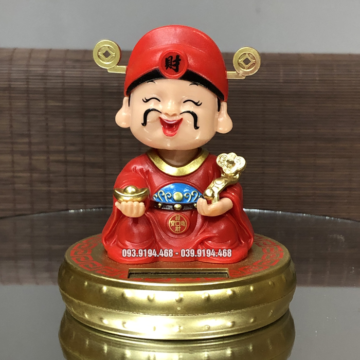 thần tài năng lượng mặt trời đế tròn màu đỏ đẹp
