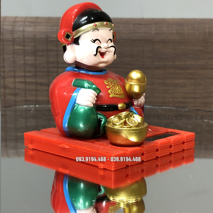 thần tài đế vuông năng lượng mặt trời tự động gật đầu