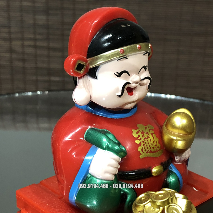 thần tài đế vuông năng lượng mặt trời tự động gật đầu
