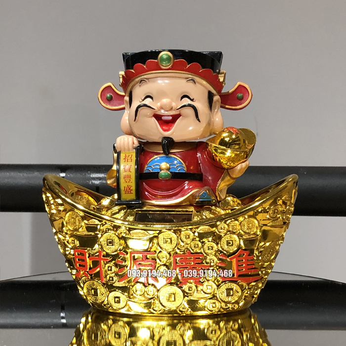 thần tài năng lượng mặt trời tự động gật đầu vẫy tay đẹp tại HCM