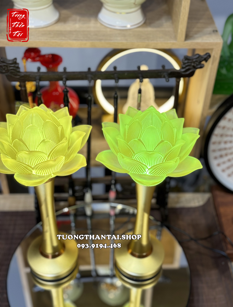 Đèn thờ cúng lưu ly hoa sen nở 3 tầng đổi màu