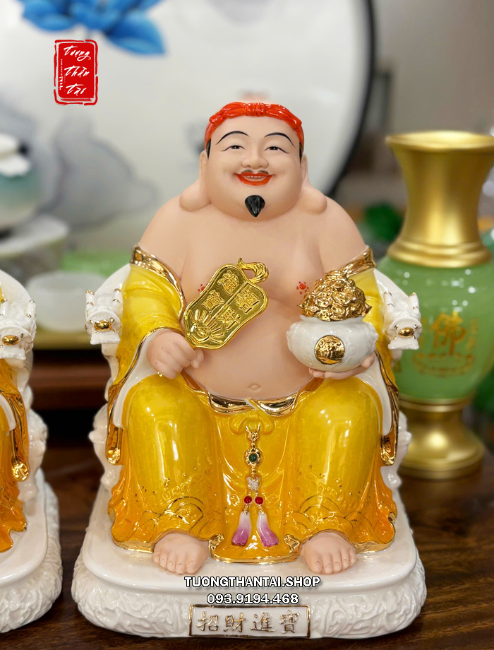 Tượng Ông Địa Thần Tài sứ áo vàng hũ vàng