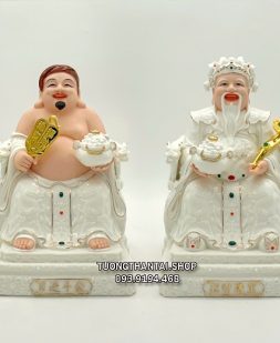 Tượng Thần Tiền Ông Địa hũ vàng ghế rồng nâu sứ trắng