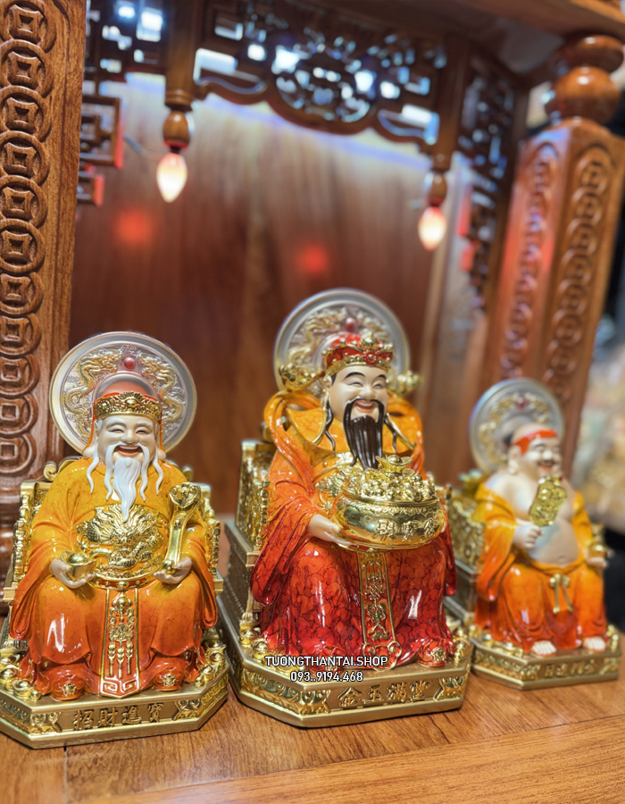 bộ 3 Ông Địa Thần Tiền Thần Tài bằng bột đá đỏ có hào Quang đẹpđep